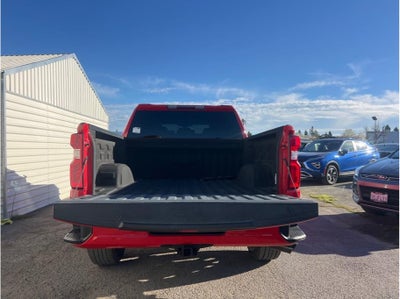 2021 Chevrolet Silverado 1500 Crew Cab Custom Pickup 4D 5 3/4 ft