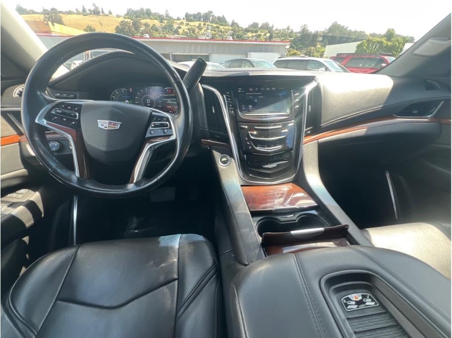 2018 Cadillac Escalade Luxury Sport Utility 4D