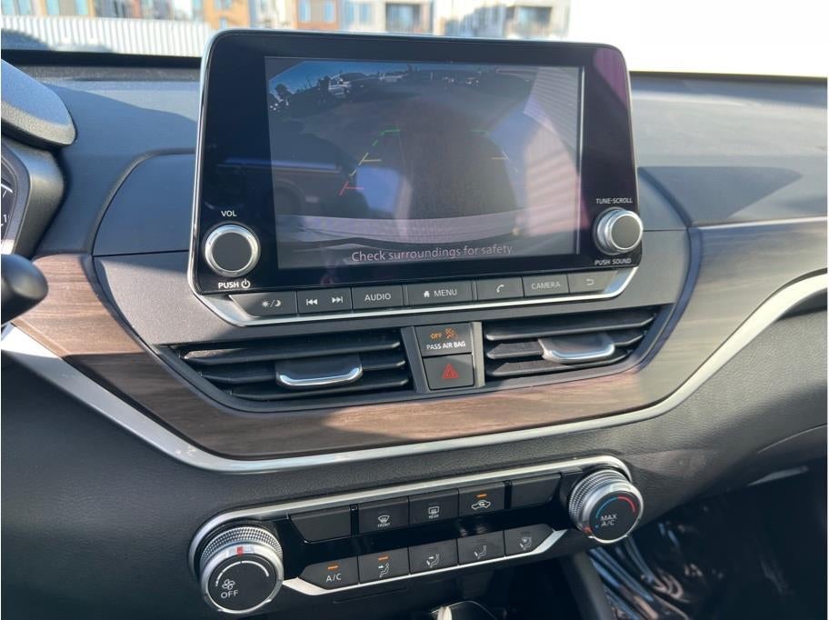 2023 Nissan Altima 2.5 SV Sedan 4D