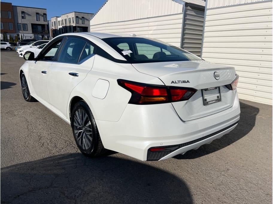2023 Nissan Altima 2.5 SV Sedan 4D