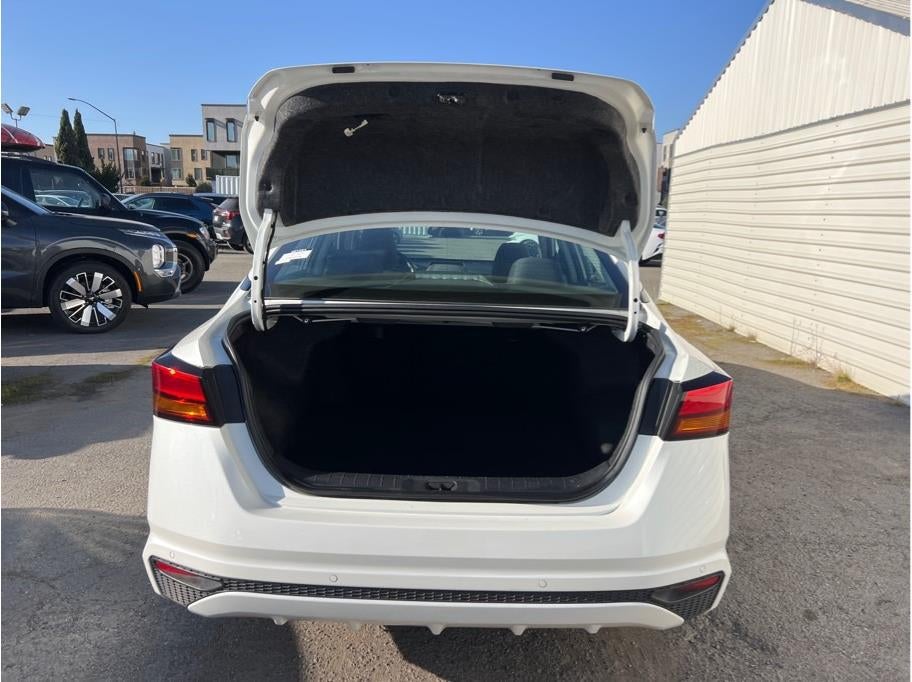 2023 Nissan Altima 2.5 SV Sedan 4D