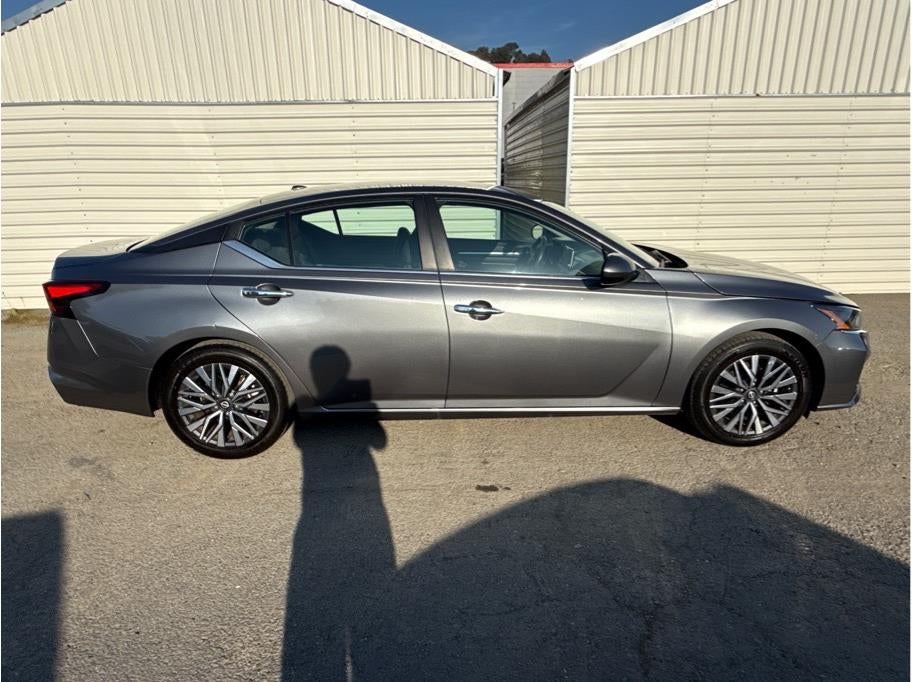 2023 Nissan Altima 2.5 SV Sedan 4D