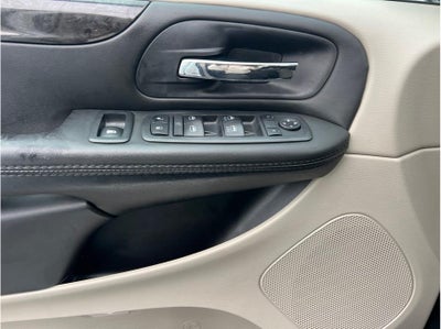 2018 Dodge Grand Caravan Passenger SE Minivan 4D