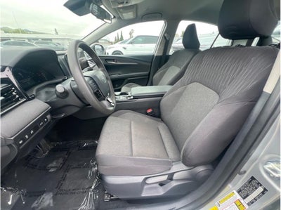 2025 Toyota Camry LE Sedan 4D