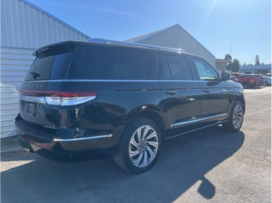 2024 Lincoln Navigator L Premier Sport Utility 4D