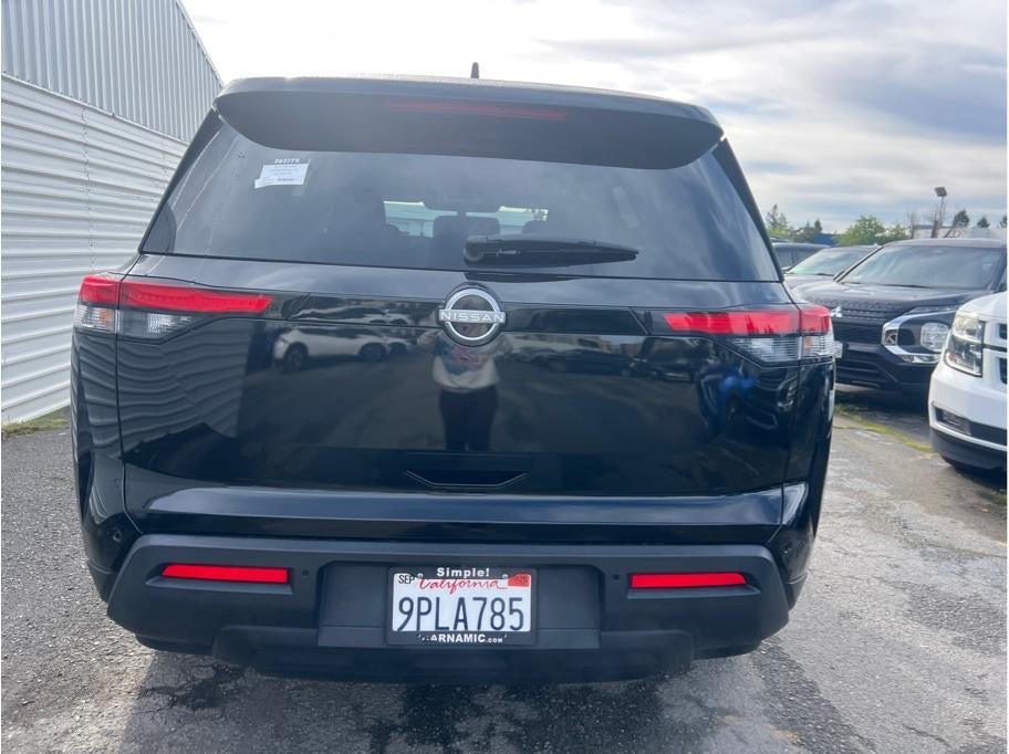 2024 Nissan Pathfinder S Sport Utility 4D