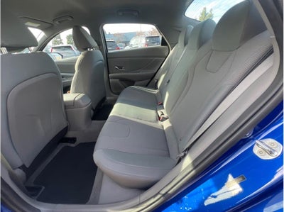 2021 Hyundai ELANTRA SE Sedan 4D