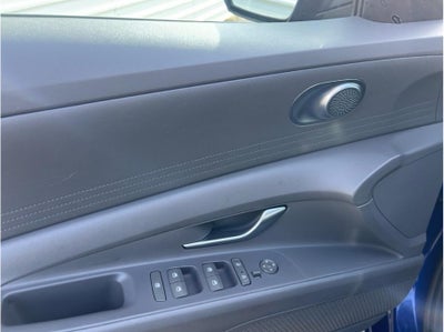 2021 Hyundai ELANTRA SE Sedan 4D
