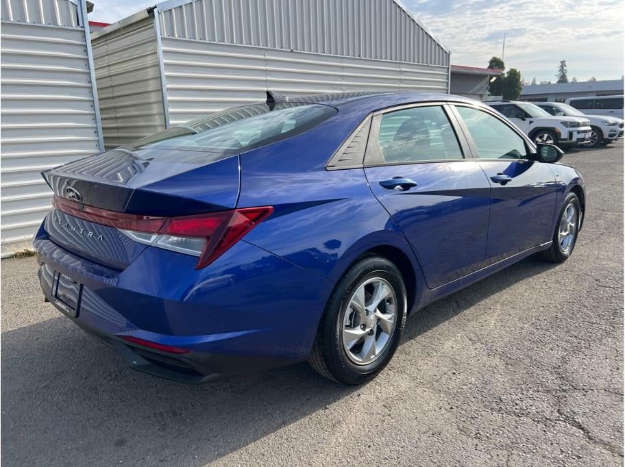 2021 Hyundai ELANTRA SE Sedan 4D