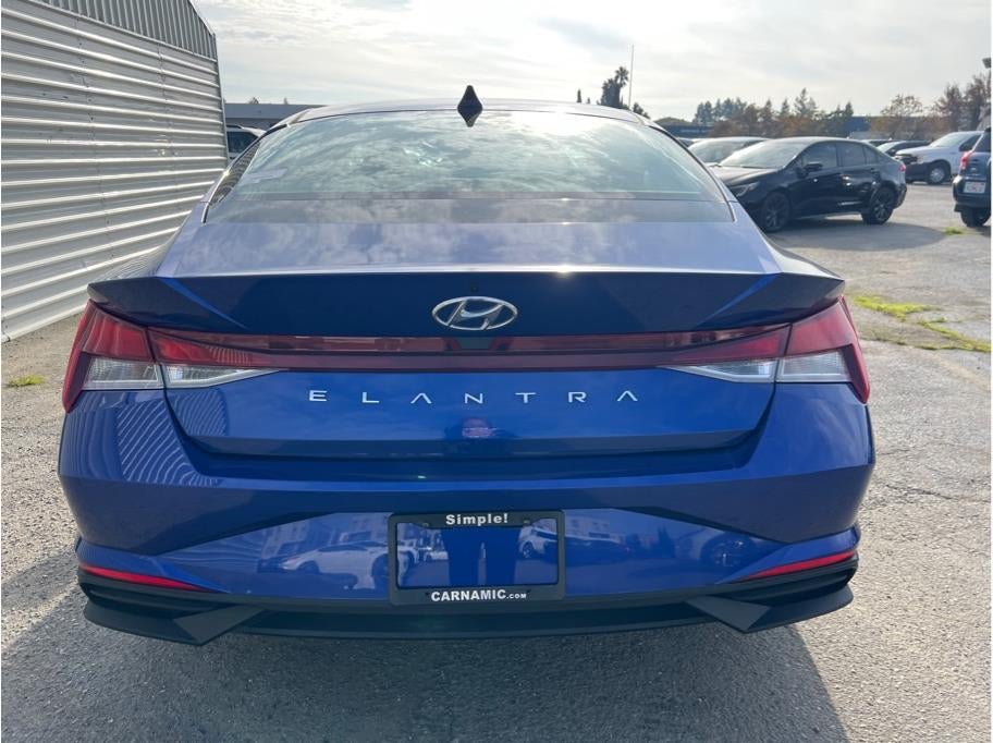 2021 Hyundai ELANTRA SE Sedan 4D