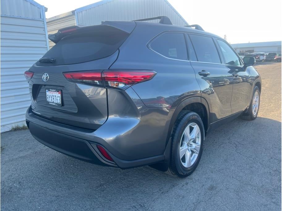 2022 Toyota Highlander L Sport Utility 4D