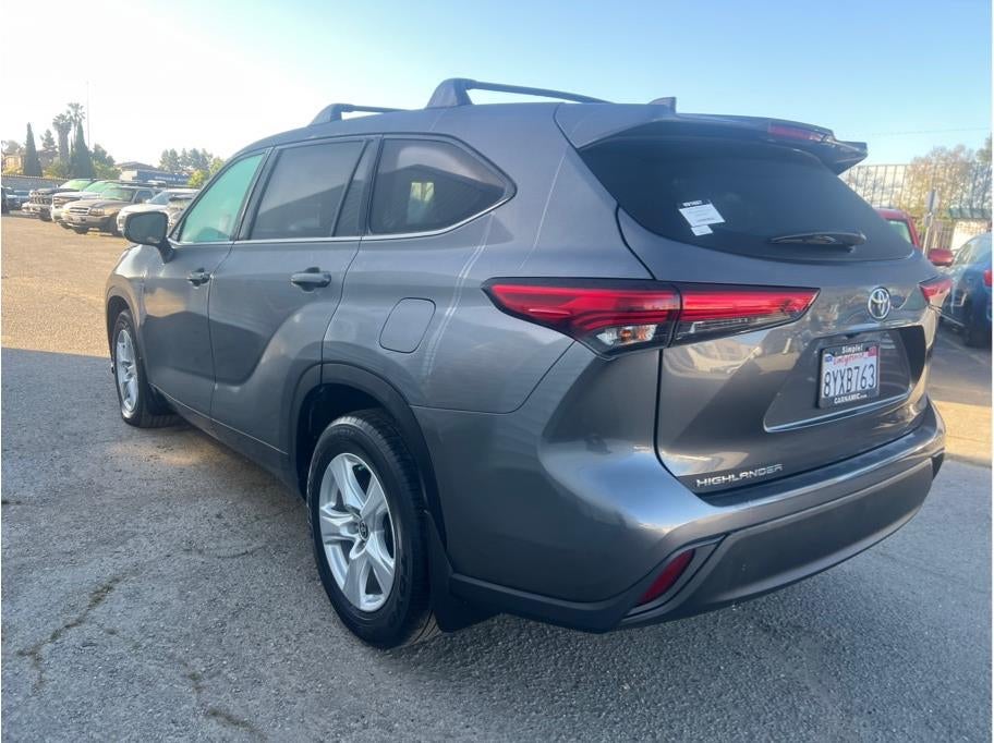 2022 Toyota Highlander L Sport Utility 4D