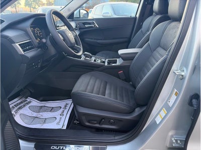 2025 Mitsubishi Outlander PHEV SE Tech Package