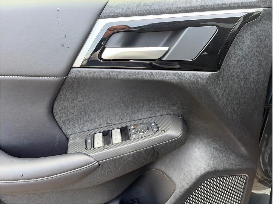 2025 Mitsubishi Outlander PHEV SE