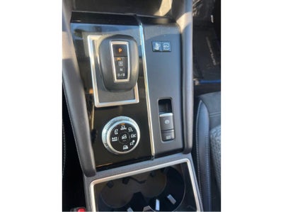 2024 Mitsubishi Outlander PHEV SE Sport Utility 4D