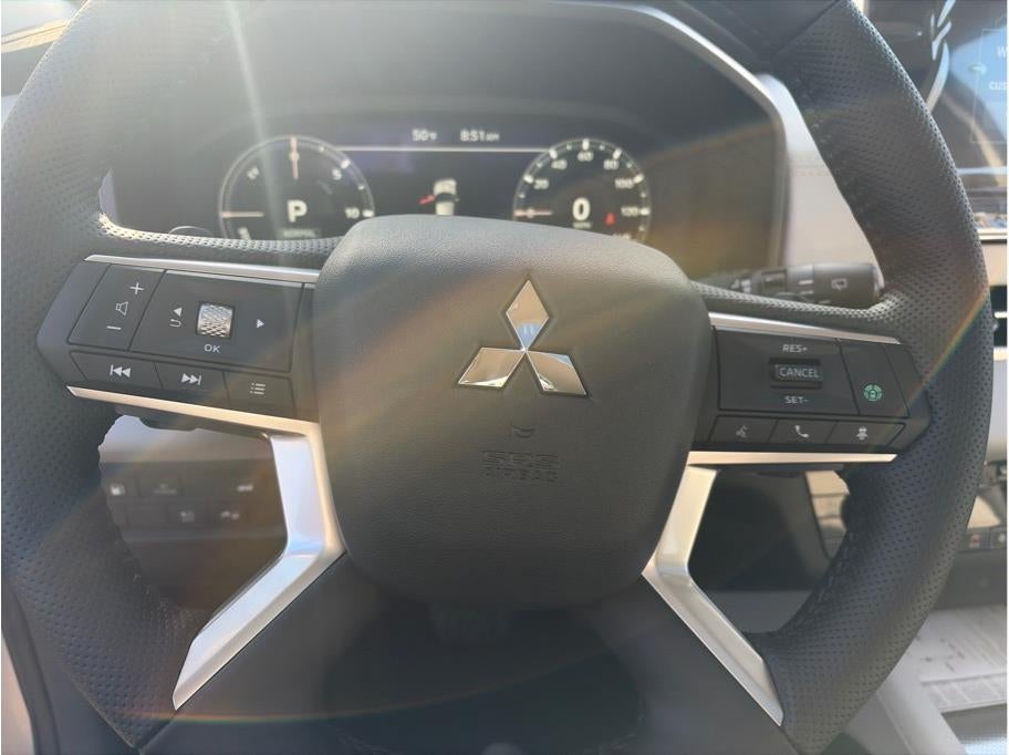 2025 Mitsubishi Outlander PHEV SEL