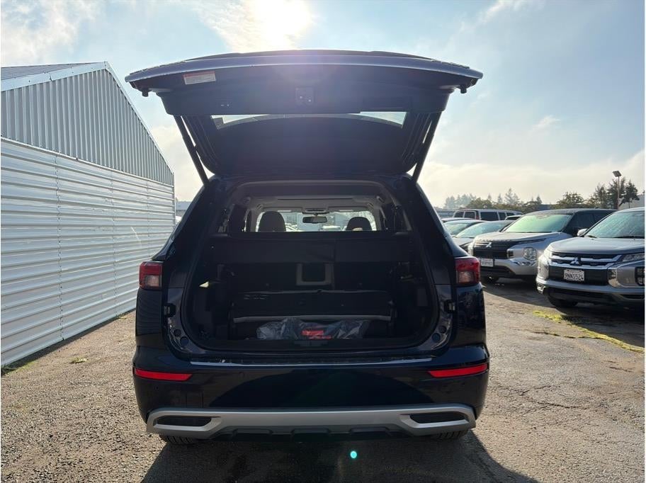 2025 Mitsubishi Outlander PHEV SEL