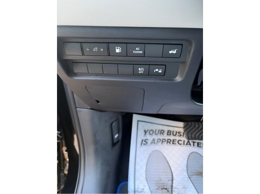 2025 Mitsubishi Outlander PHEV SEL