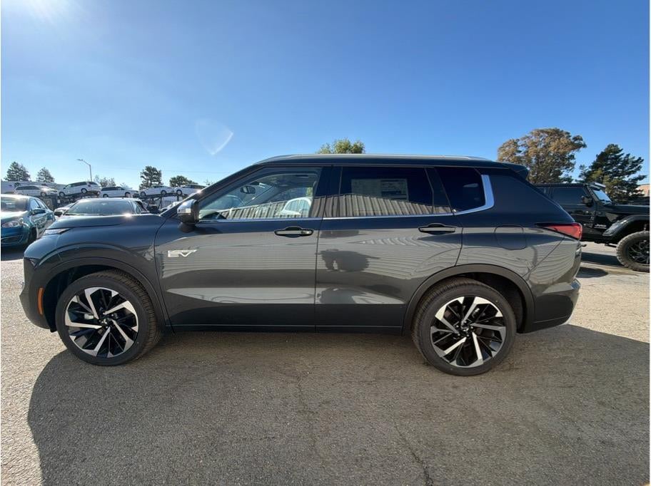 2025 Mitsubishi Outlander PHEV SEL