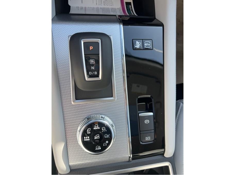 2025 Mitsubishi Outlander PHEV SEL