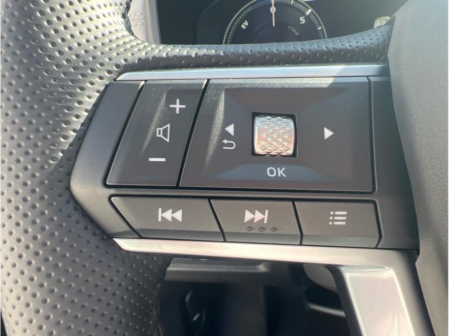 2025 Mitsubishi Outlander PHEV SEL