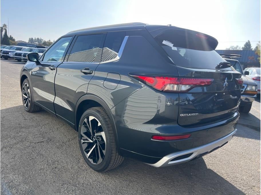 2025 Mitsubishi Outlander PHEV SEL
