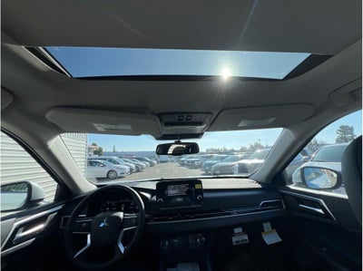 2025 Mitsubishi Outlander PHEV SEL