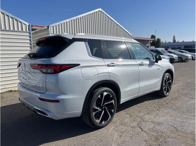 2025 Mitsubishi Outlander PHEV SEL