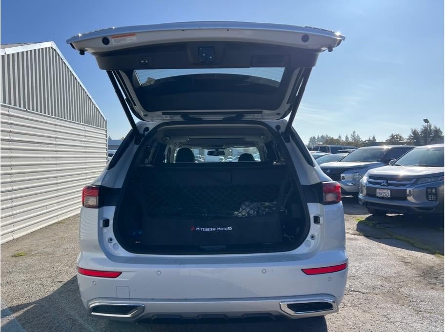 2025 Mitsubishi Outlander PHEV SEL