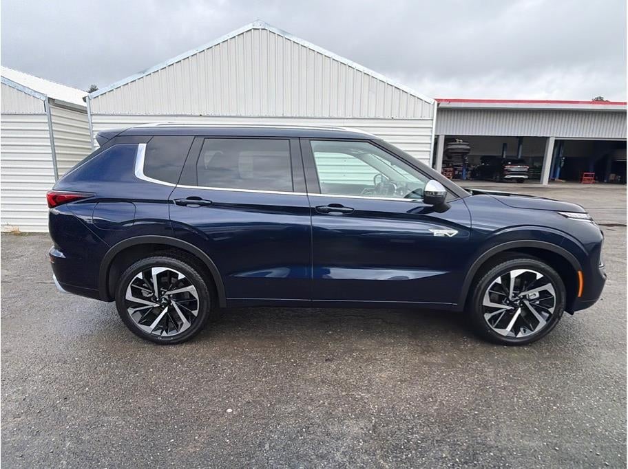 2025 Mitsubishi Outlander PHEV SEL