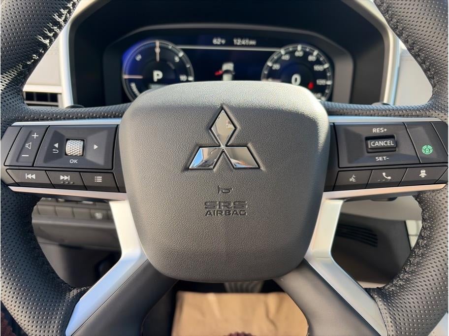 2025 Mitsubishi Outlander PHEV SEL