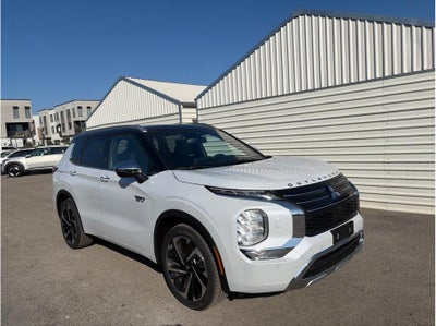 2025 Mitsubishi Outlander PHEV SEL Premium Package