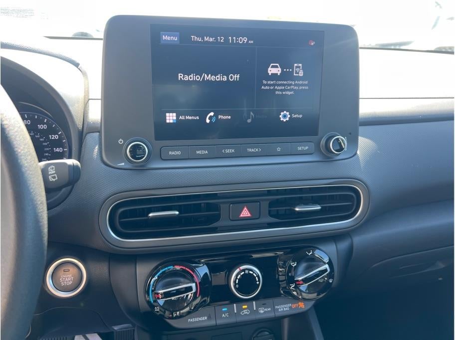 2023 Hyundai KONA SEL Sport Utility 4D