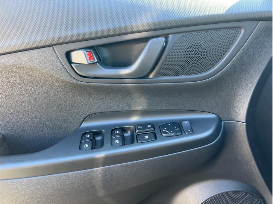 2023 Hyundai KONA SEL Sport Utility 4D