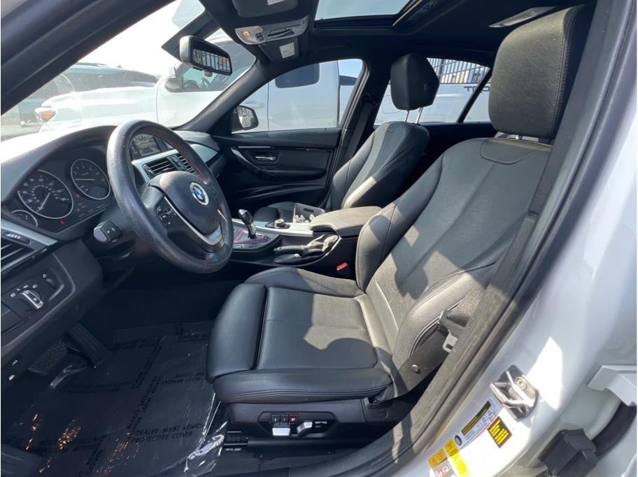 2018 BMW 3 Series 330e iPerformance Sedan 4D