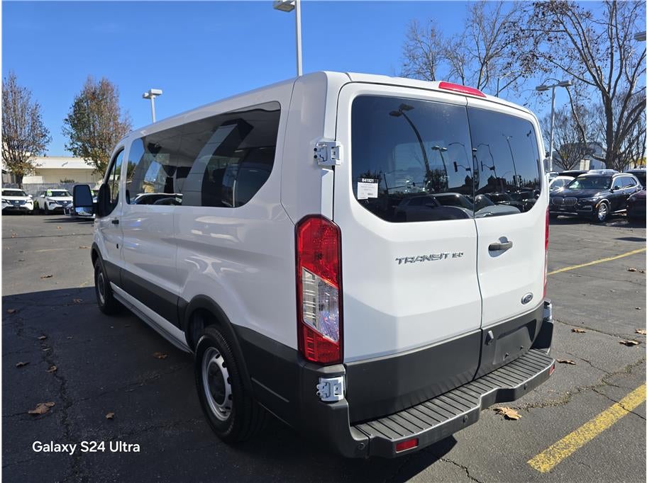 2016 Ford Transit 150 Wagon XL w/Low Roof w/60/40 Side Door Van 3D