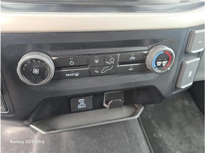 2023 Ford F150 SuperCrew Cab XLT Pickup 4D 5 1/2 ft