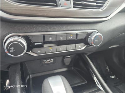 2024 Nissan Altima 2.5 SV Sedan 4D