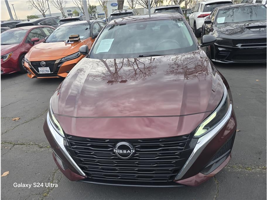 2024 Nissan Altima 2.5 SV Sedan 4D