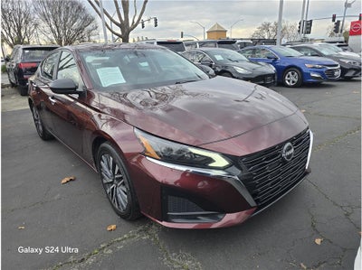 2024 Nissan Altima 2.5 SV Sedan 4D