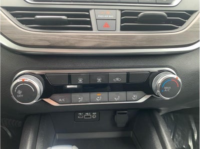 2025 Nissan Altima 2.5 SV Sedan 4D