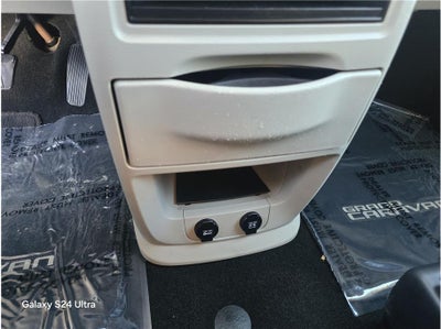 2017 Dodge Grand Caravan Passenger SE Minivan 4D