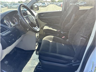 2017 Dodge Grand Caravan Passenger SE Minivan 4D