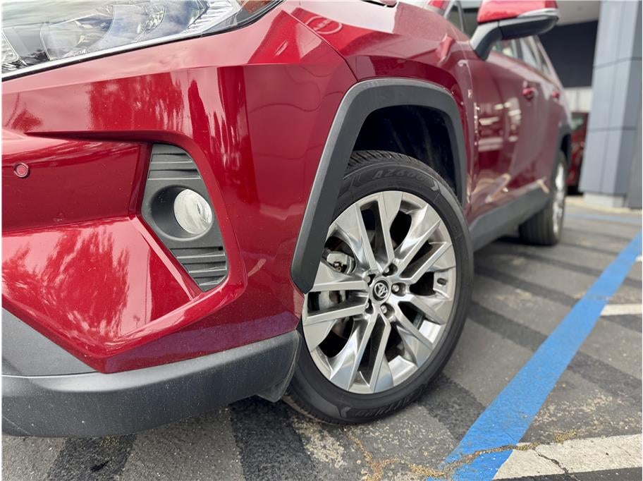 2020 Toyota RAV4 XLE Premium Sport Utility 4D