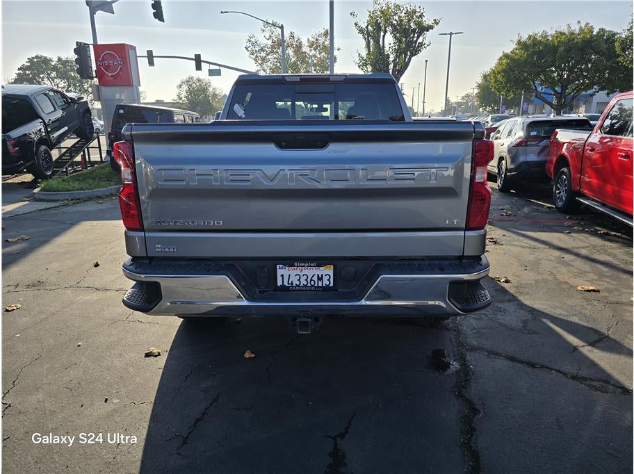 2020 Chevrolet Silverado 1500 Crew Cab LT Pickup 4D 5 3/4 ft