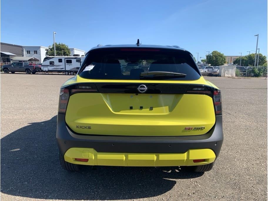 2026 Nissan Kicks SR Sport Utility 4D