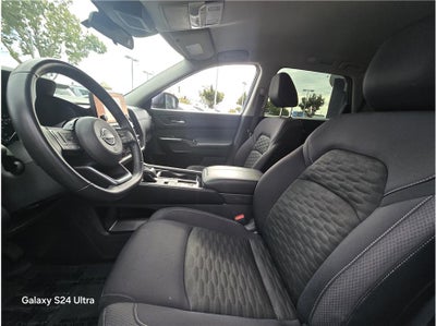 2022 Nissan Pathfinder SV Sport Utility 4D