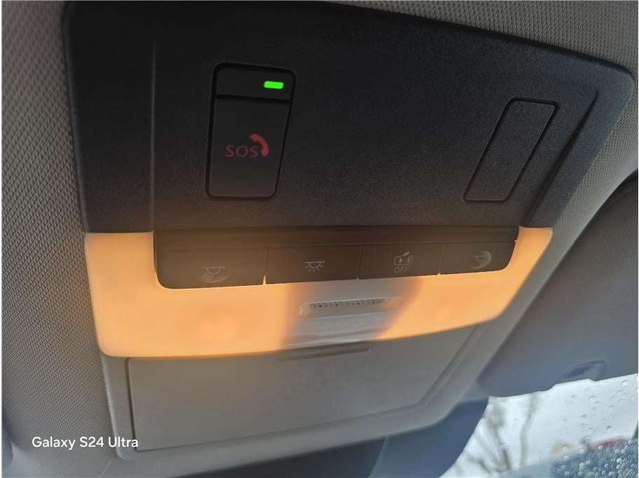 2022 Nissan Pathfinder SV Sport Utility 4D