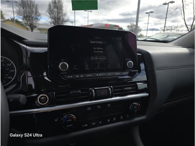 2024 Nissan Pathfinder SV Sport Utility 4D