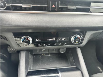 2024 Mitsubishi Outlander SE Sport Utility 4D